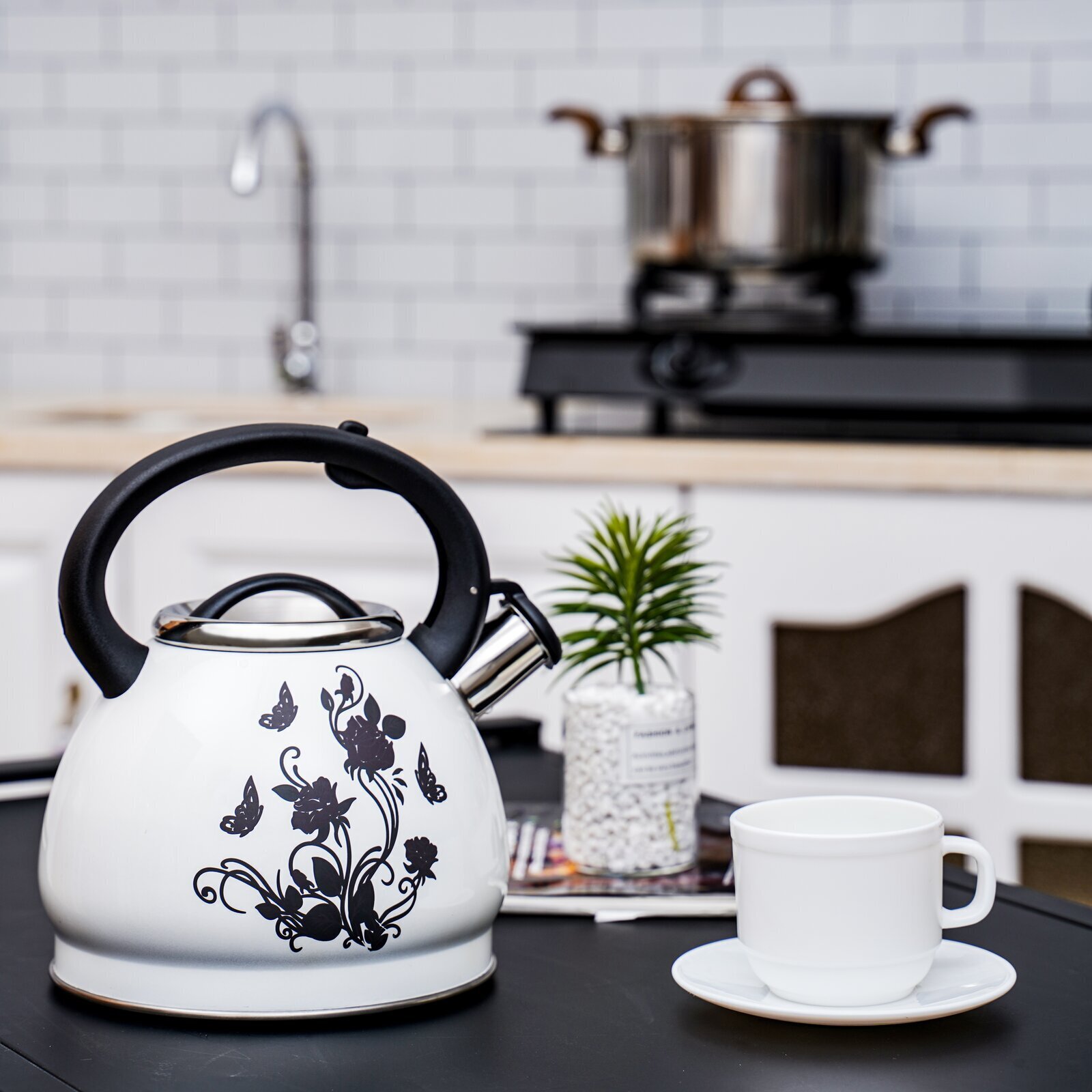 Transforming tea kettle