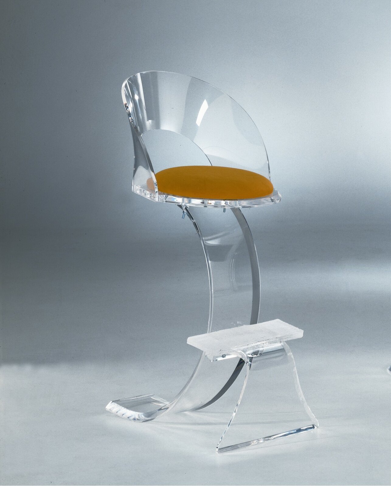 Transitional ghost bar stool