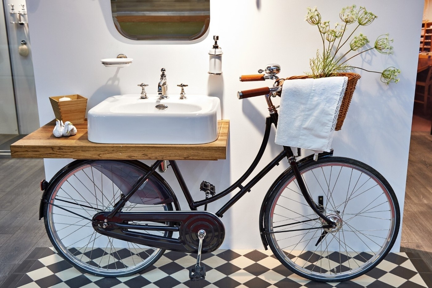 Washbasin retro bicycle 
