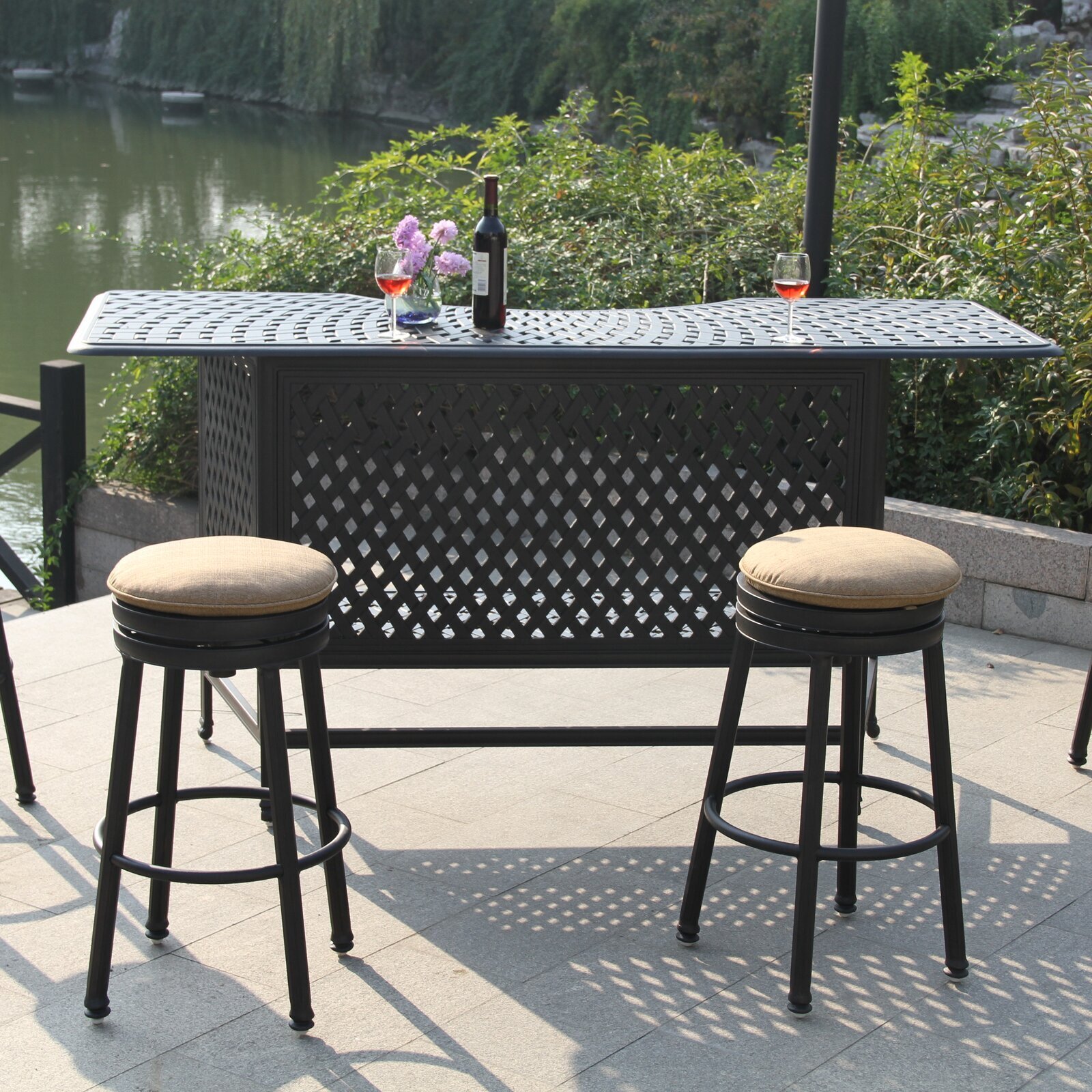 Antique Bronze Metal Mini Outdoor Bar