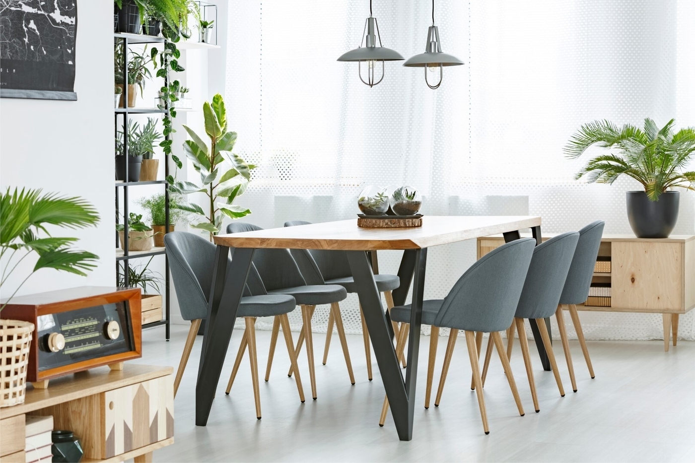 Everything You Need to Know About Dining Table Shapes