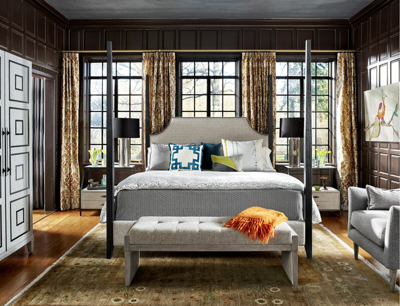 Upholstered Traditional Four Poster Bed 