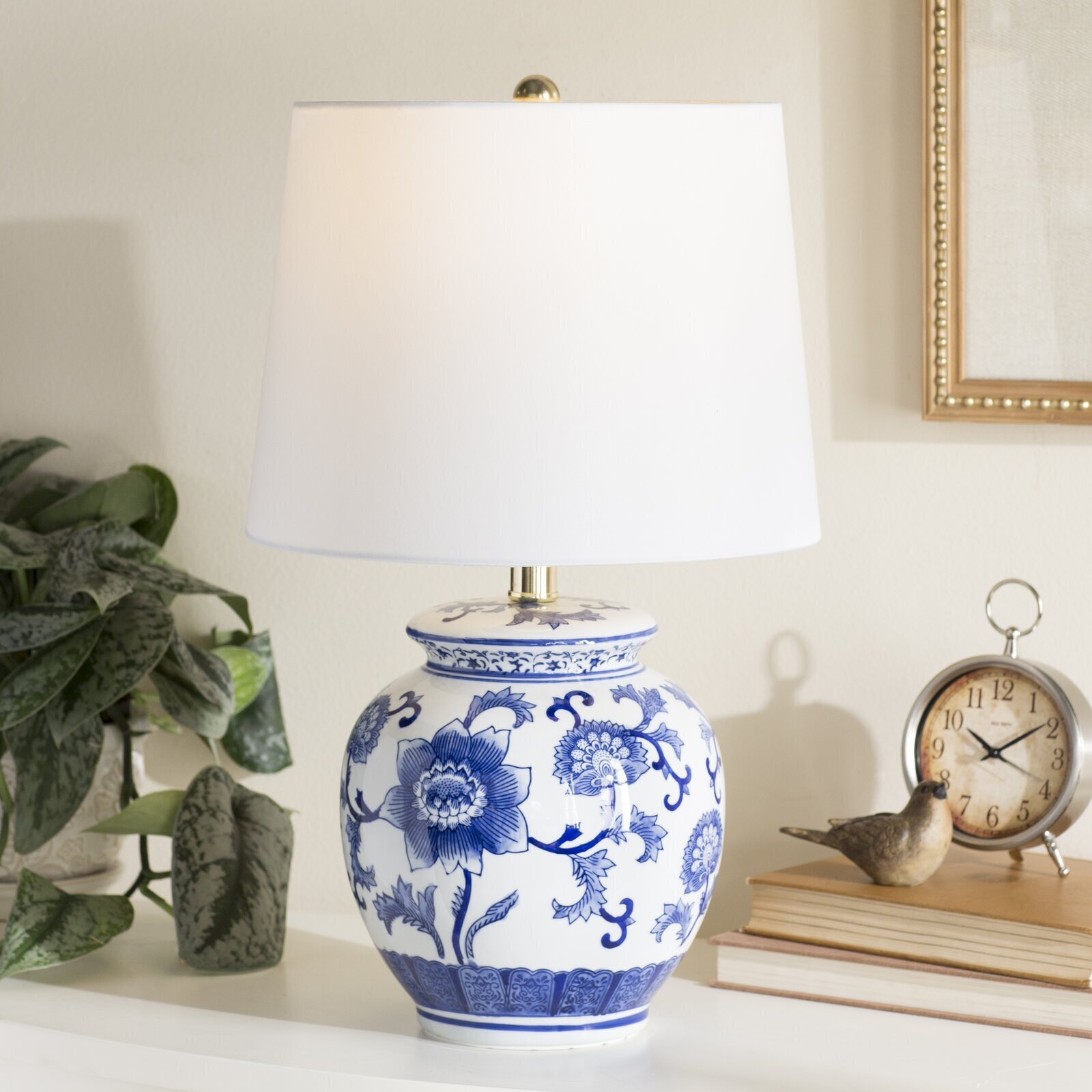 Ceramic Colonial Lamp