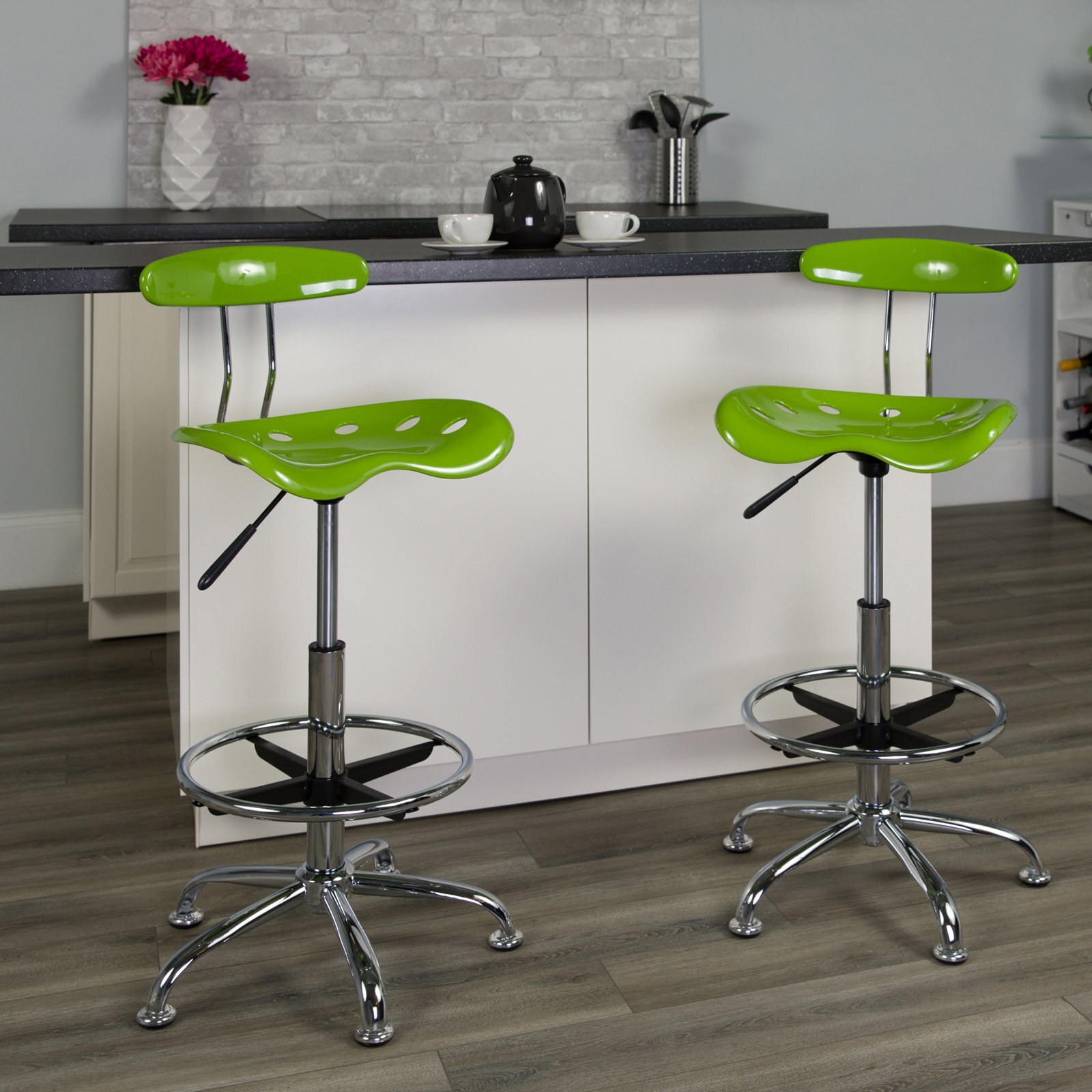 Ergonomic Tractor Seat Bar Stool