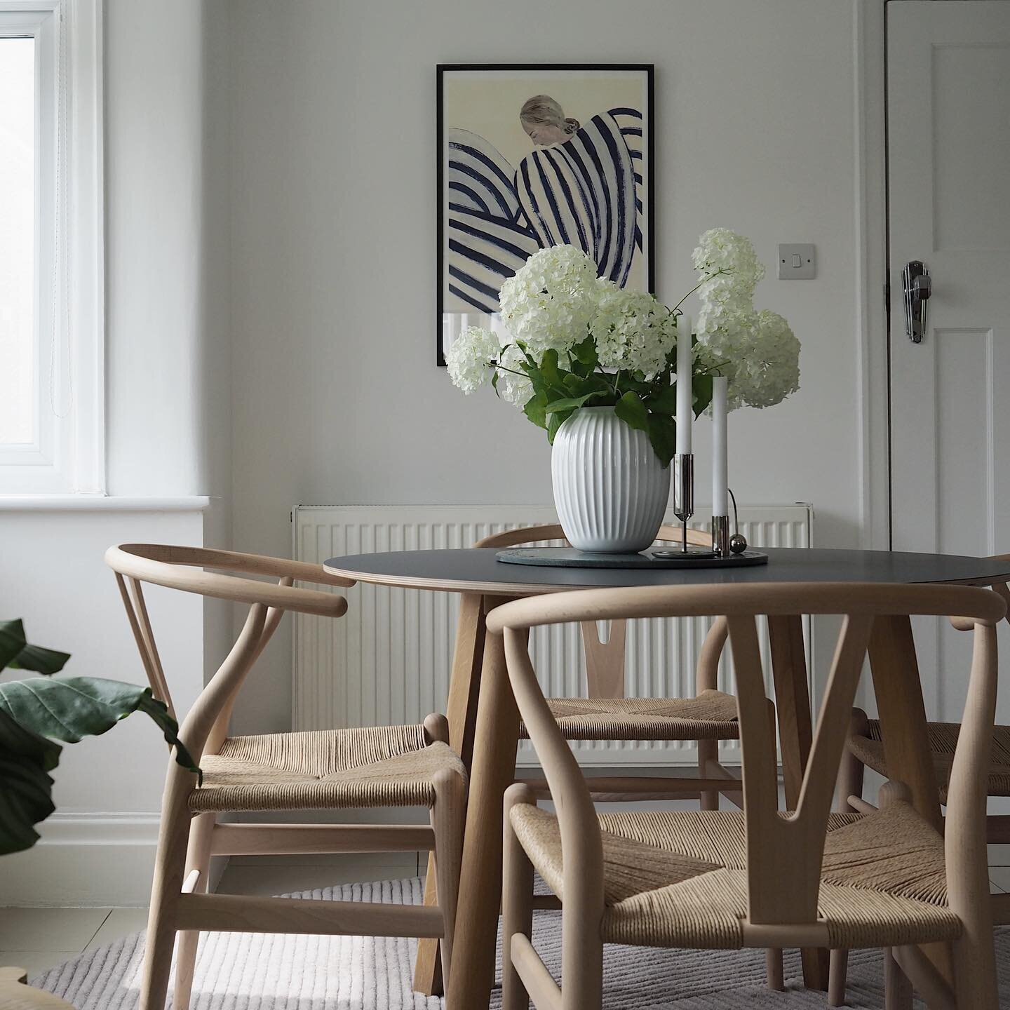 Heavy duty wishbone armchair