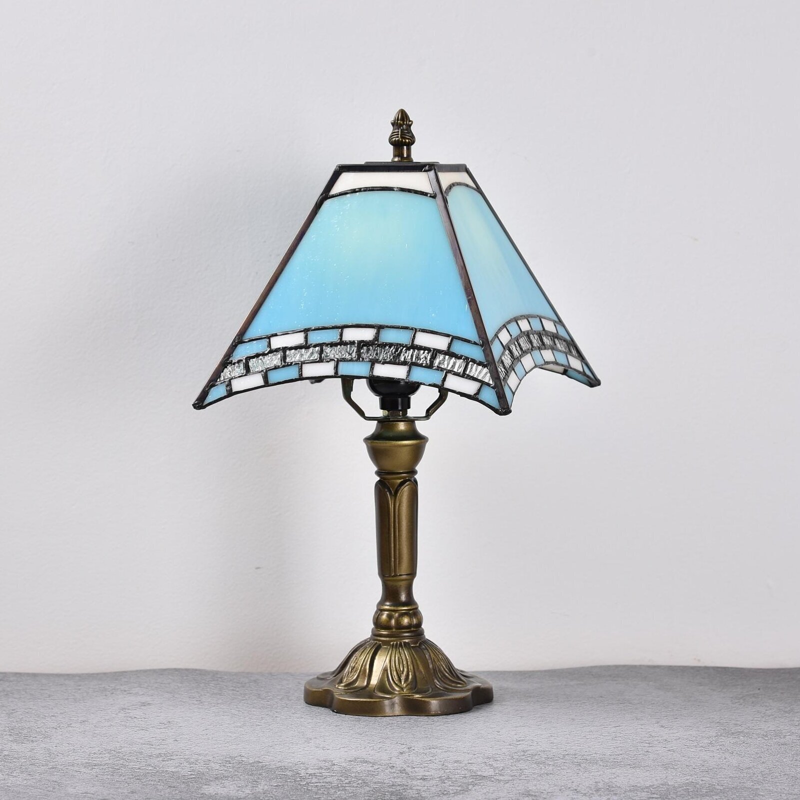 Sea Blue Colonial Table Lamp