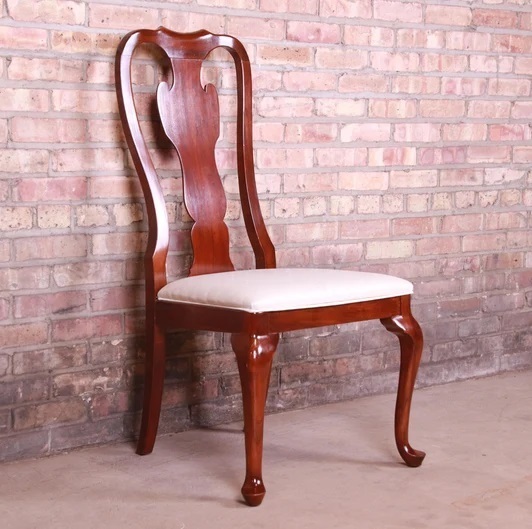 Accent chair in a Queen Anne style