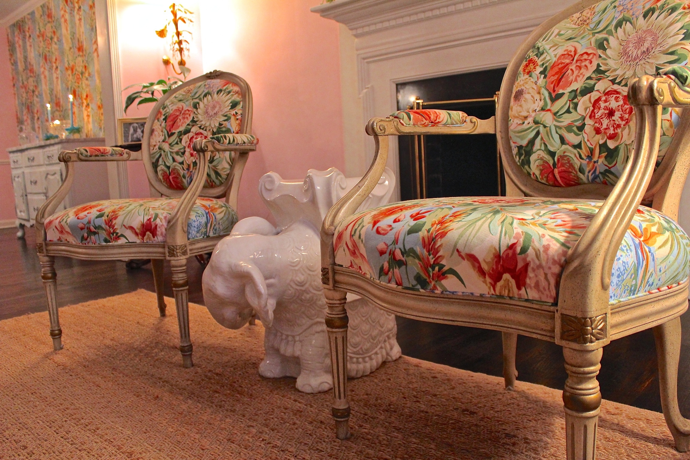 Accent chairs in a decorative design