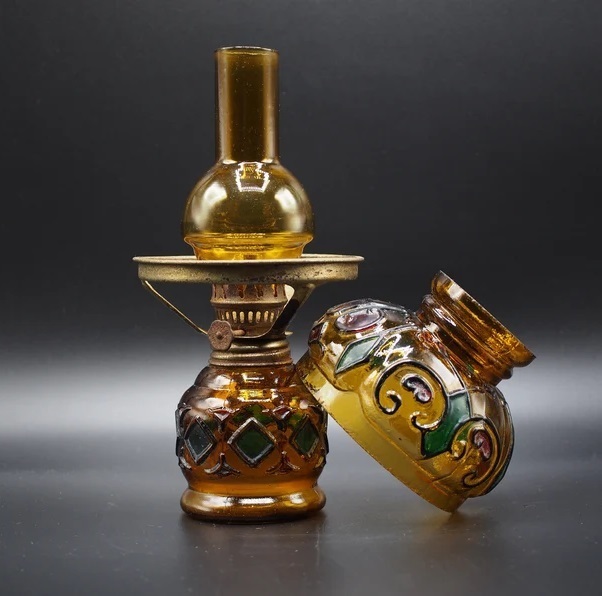 Art Deco Vintage Oil Lamp