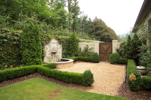 Backyard Shrubs Design