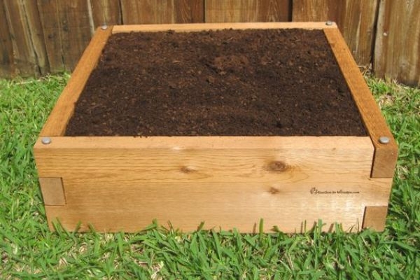 Cedar Raised Garden Bed