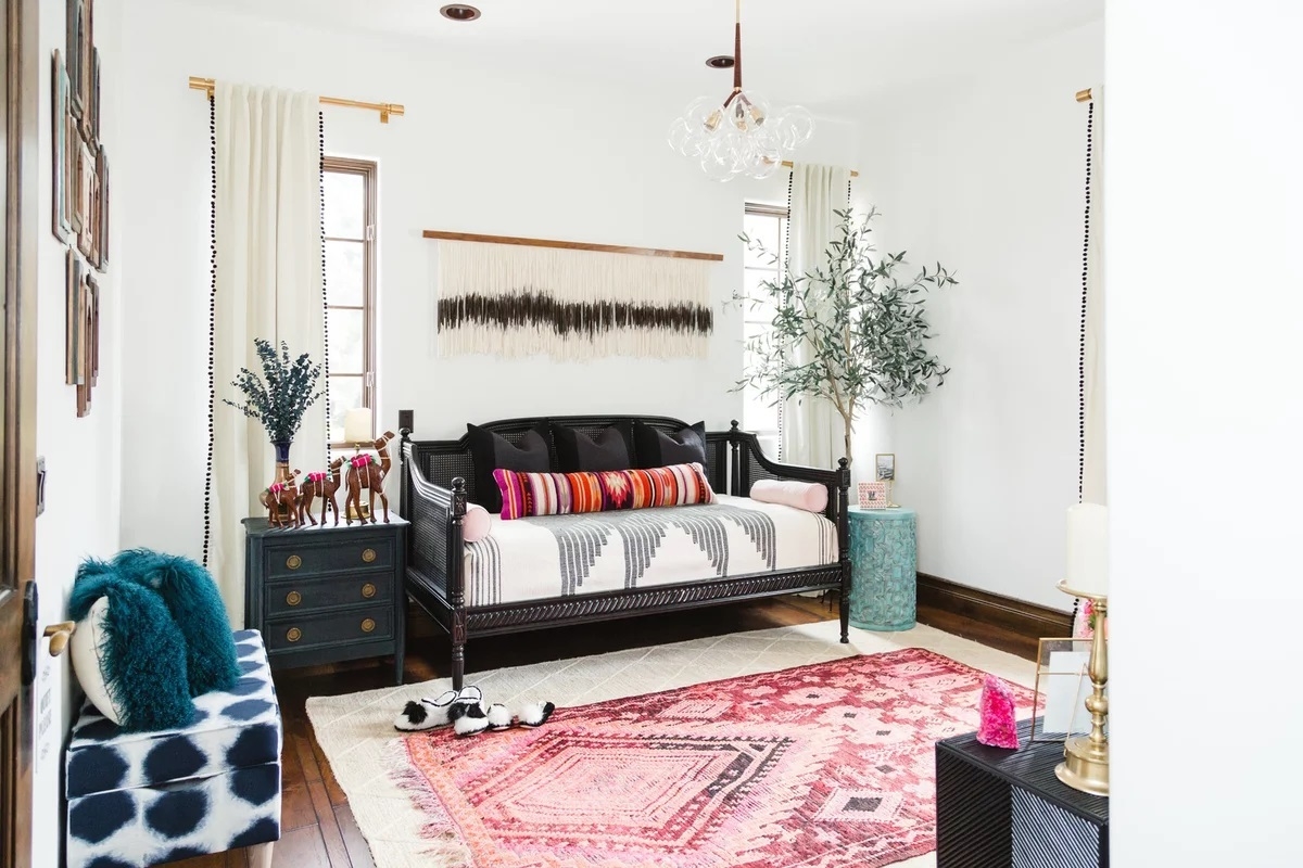 Charming guest room