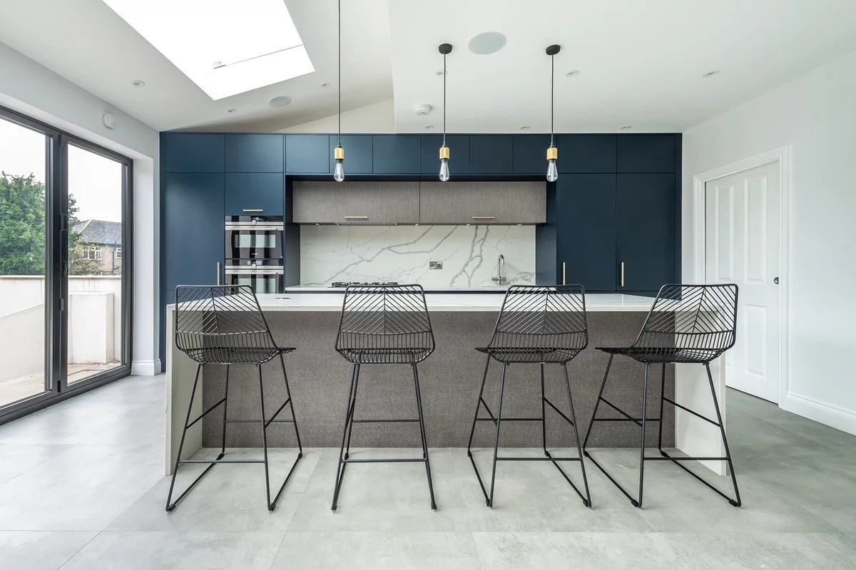 Contemporary Kitchen