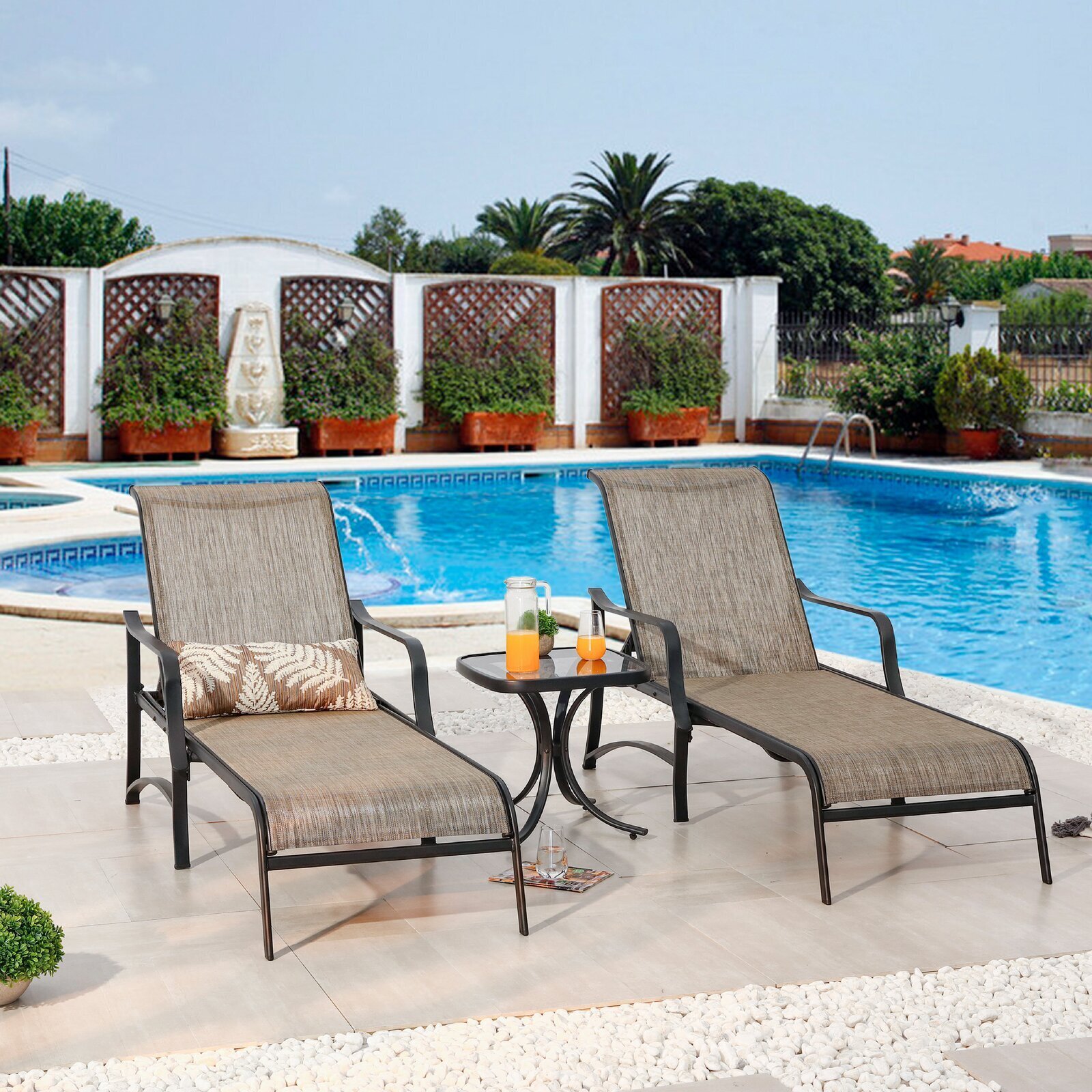 Contrasting Pool Lounge Chairs