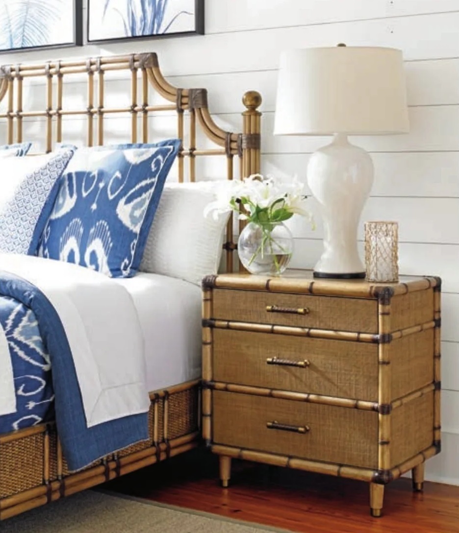 Curved Bahama Bed