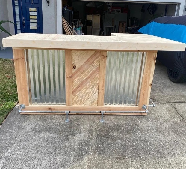 Custom L shaped bar