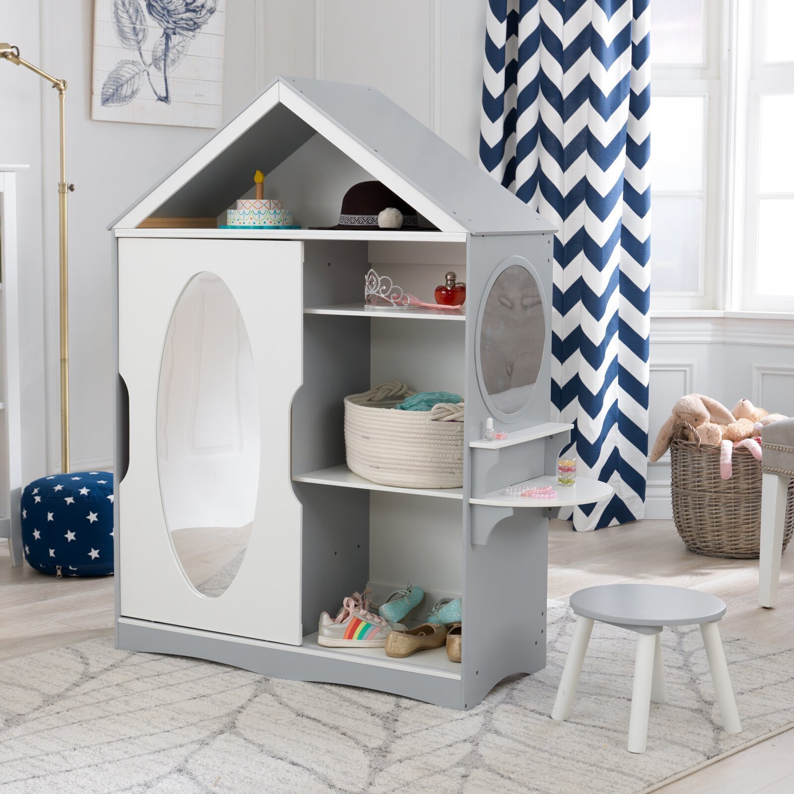 Dress Up Wardrobe