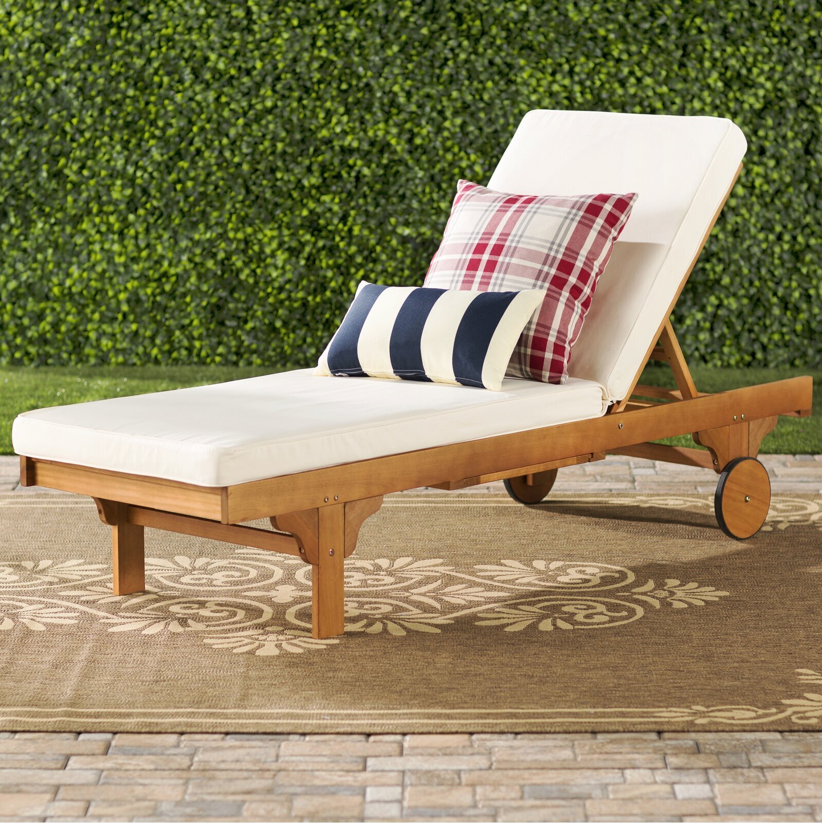 Eucalyptus Pool Lawn Chair
