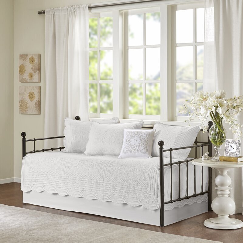 Farmhouse Style Daybed Bedding