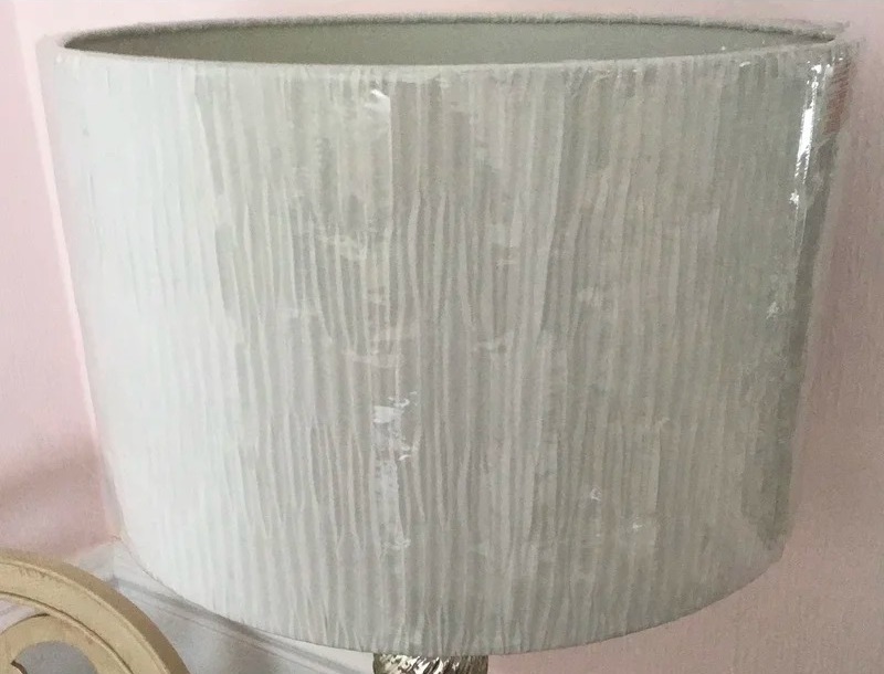 Fitted Oval Glass Spotted Shade