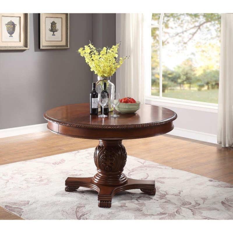 Goris Extendable Pedestal Dining Table