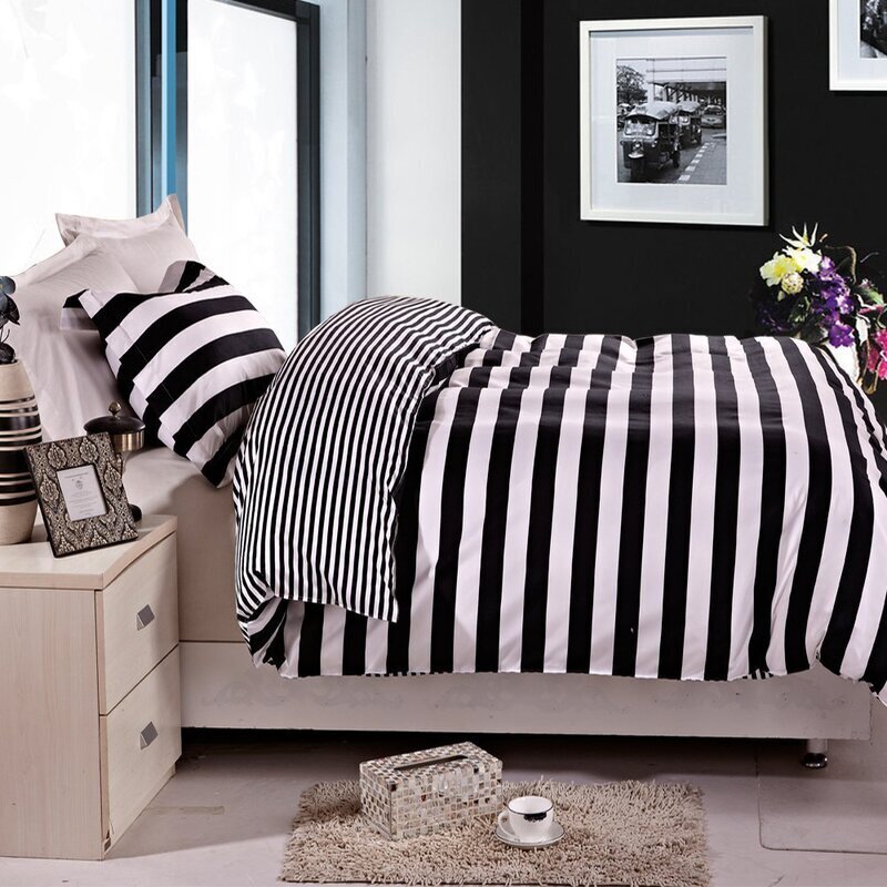 Horizontal Stripe Bedding