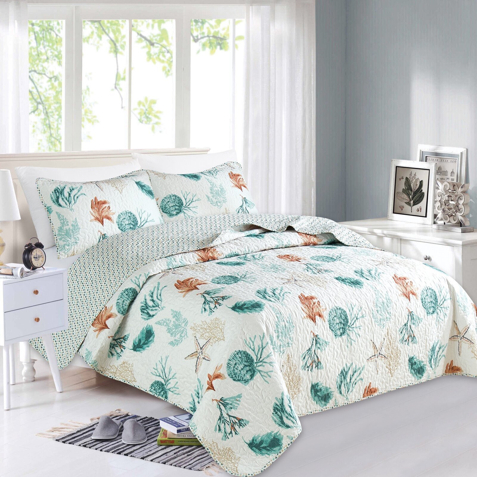 Light Colored Beach Theme Bedding 