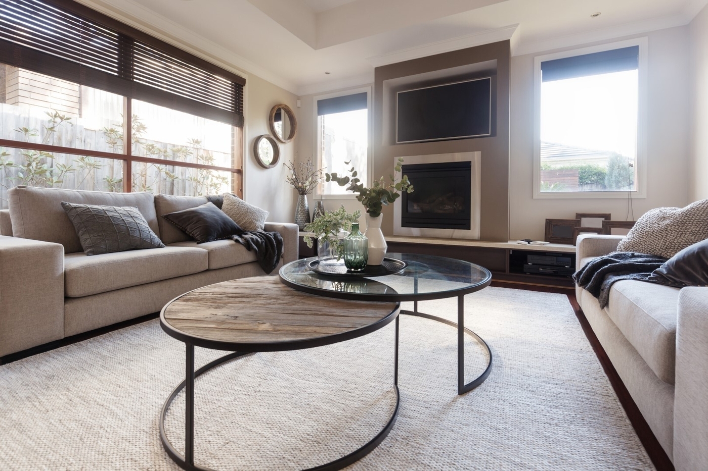 Living room in neutral tones