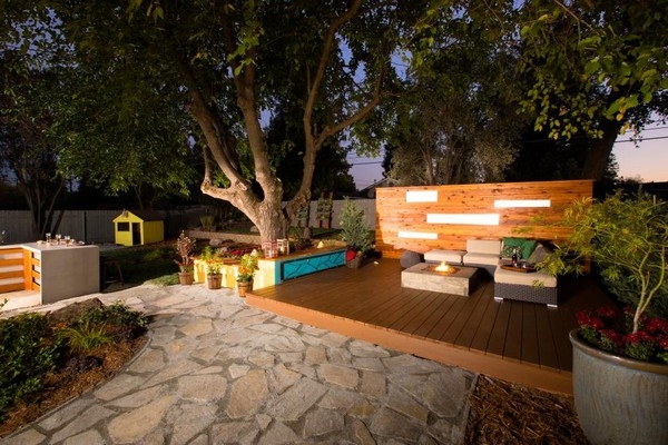 Lovely Backyard Landscaping