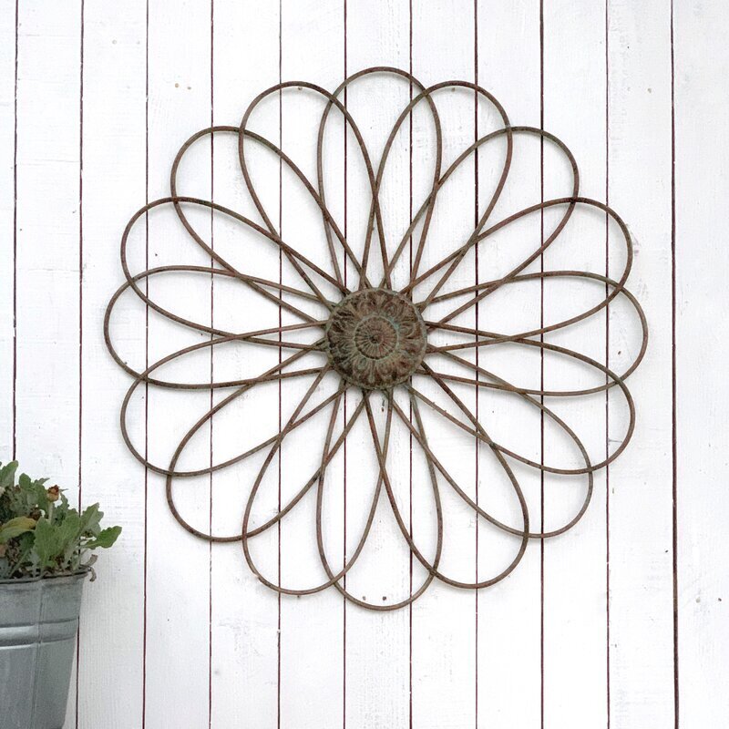 Medallion Scroll Wall Décor 