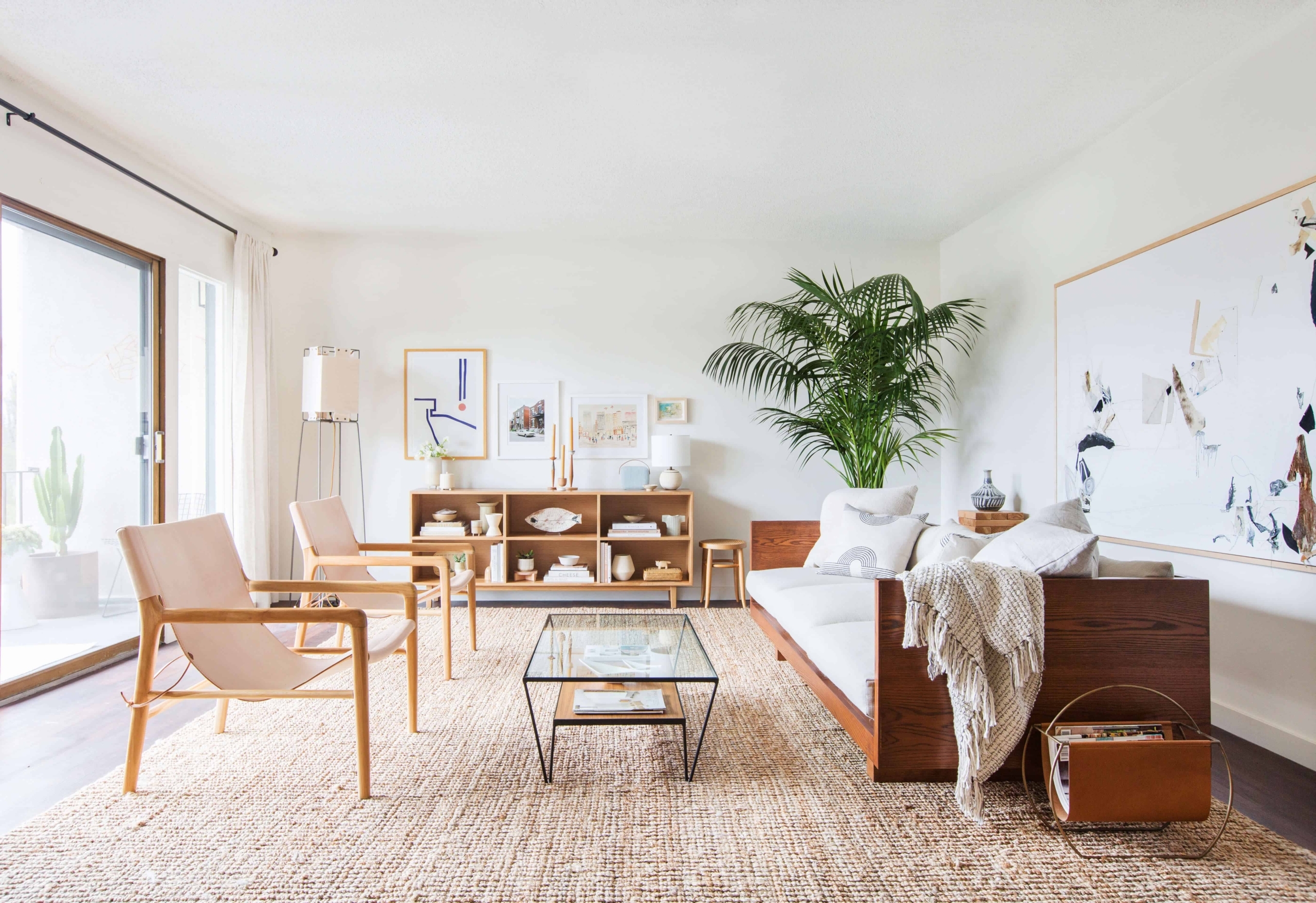 Neutral Yet Eclectic - 30 Minimalist Bohemian Living Rooms That Won’t Overwhelm The Senses 