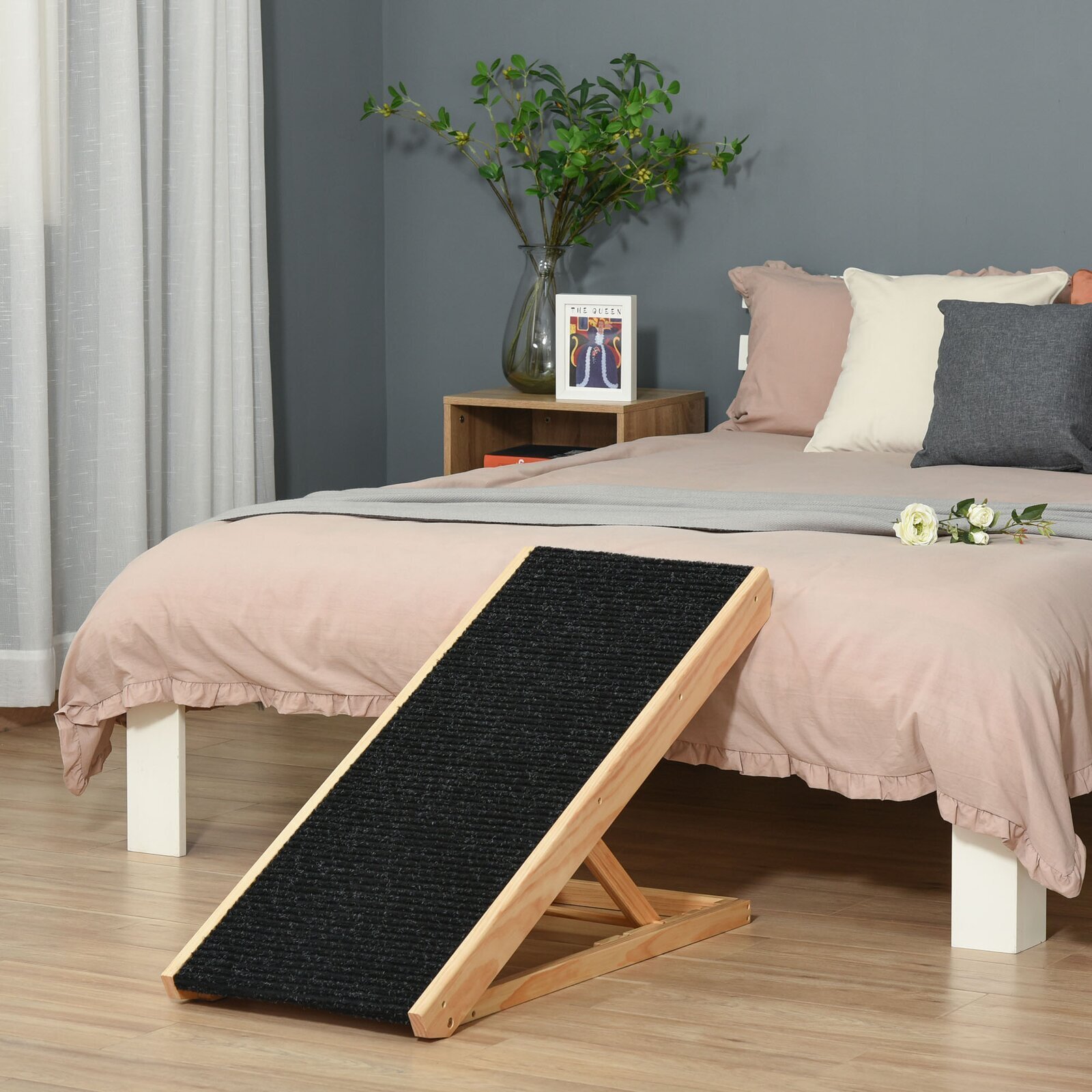 Minimalistic Adjustable Light Wood Ramp