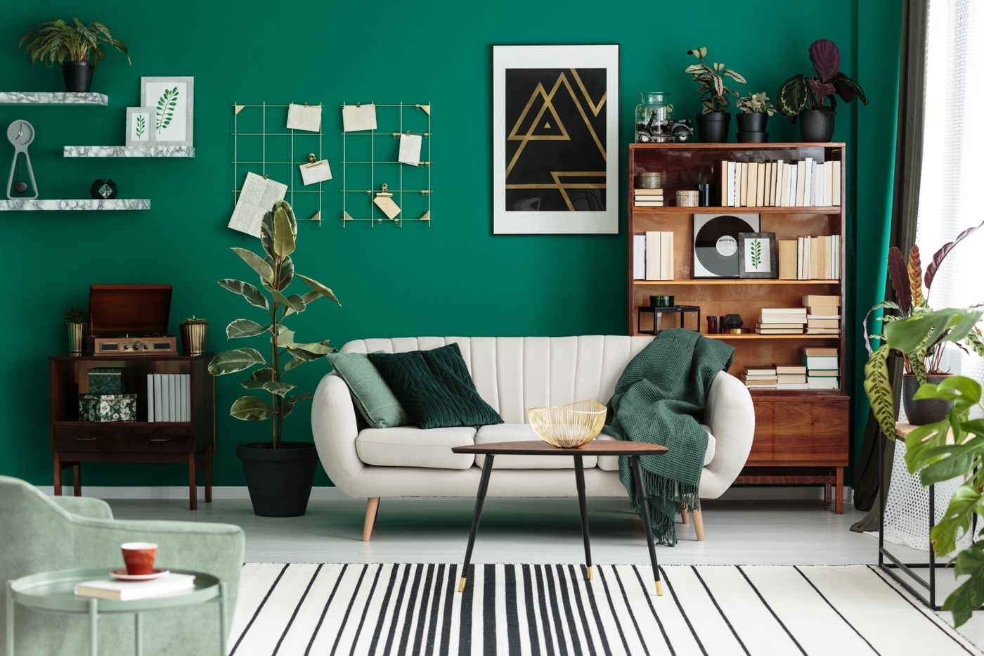 Colors That Go With Emerald Green