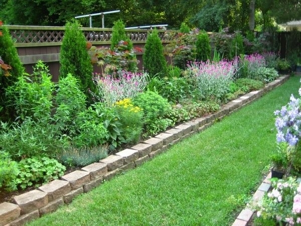 Natural Stones Garden Edging Ideas