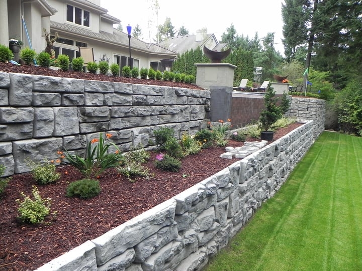 retaining wall garden bed