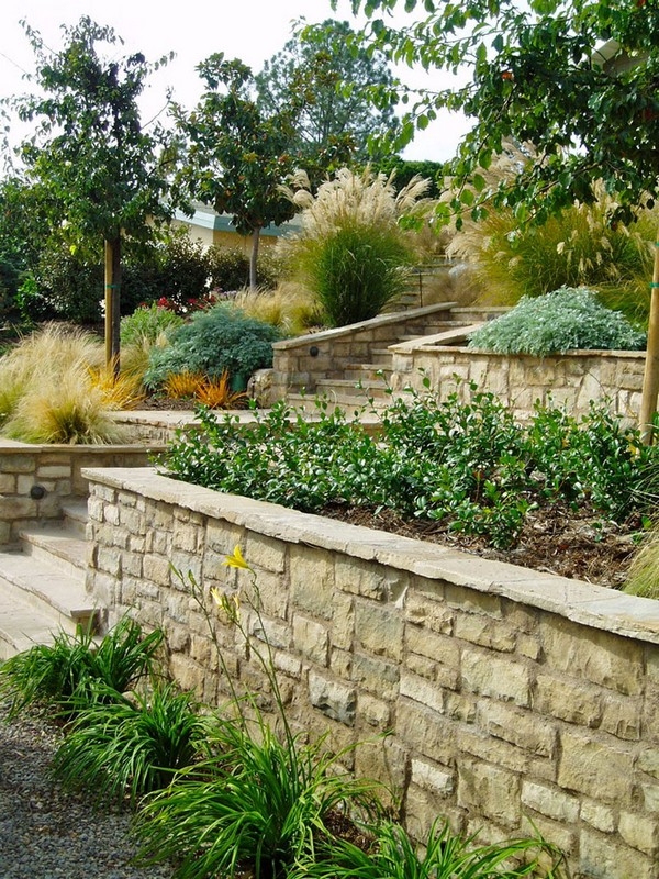 Retaining Wall Garden Ideas
