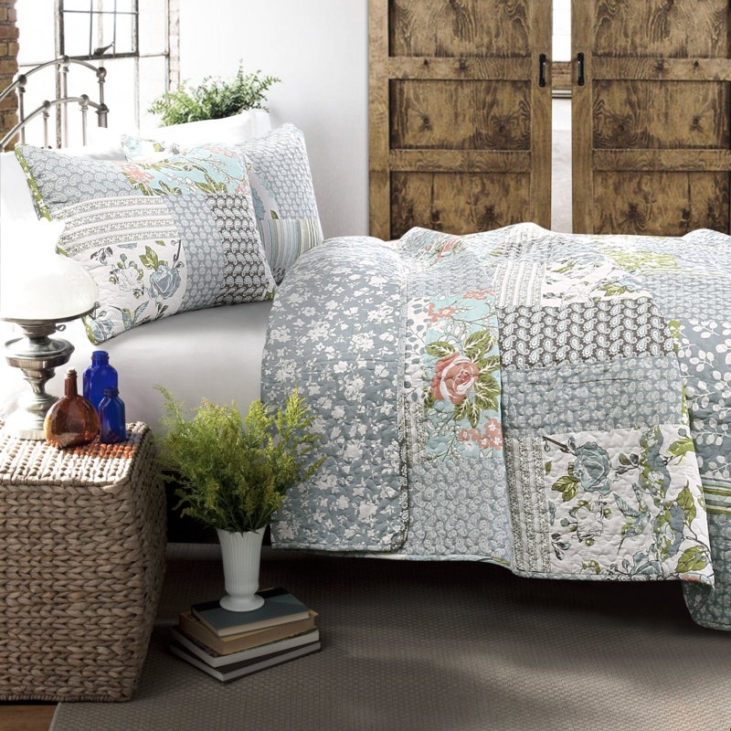 Roepke 100% Cotton Quilt Set