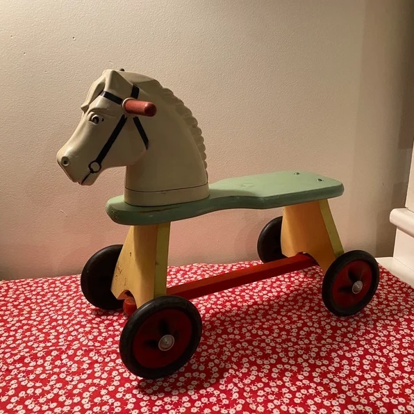 Rolling Horse