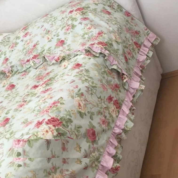 Romantic Chic Bedding Set