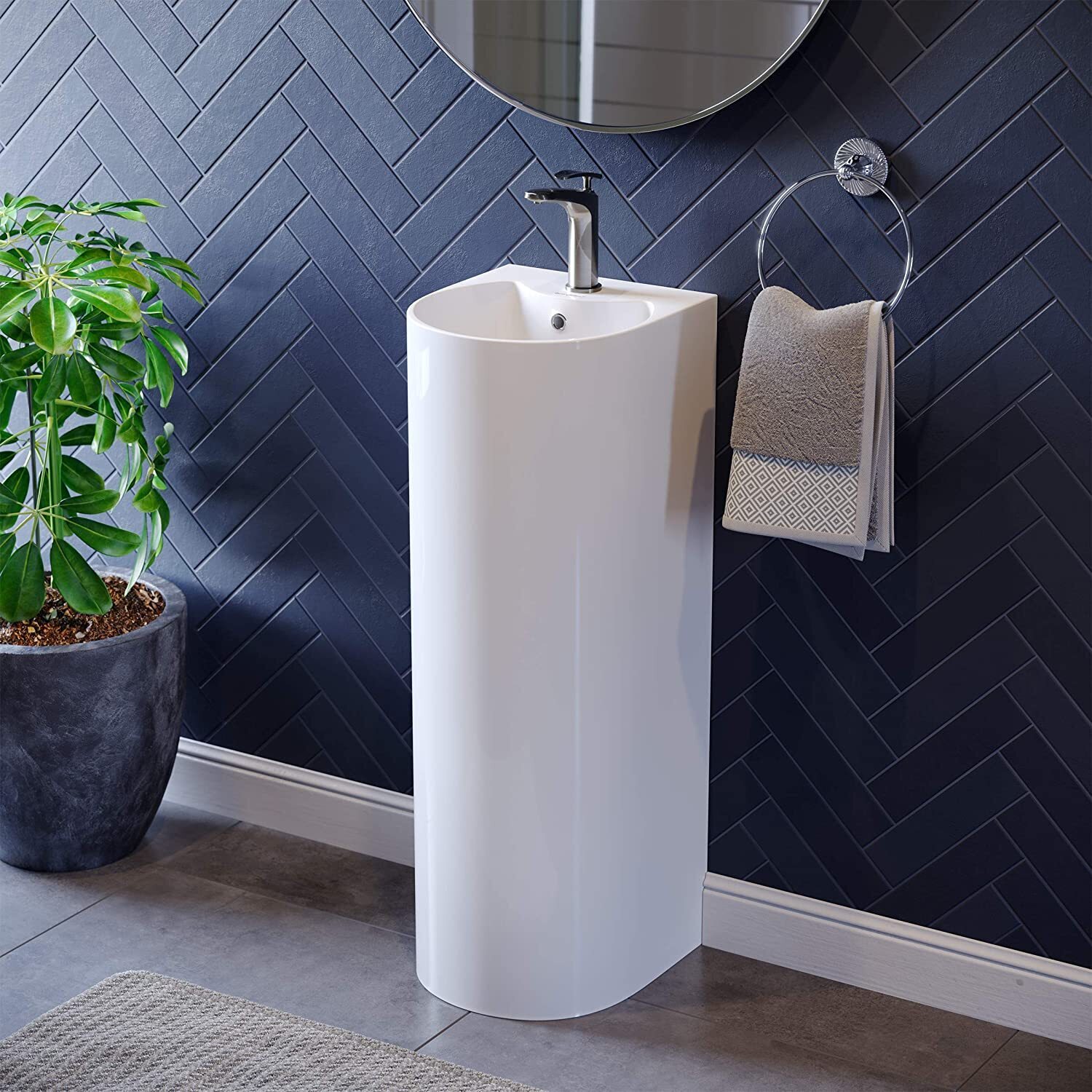 Seamless Pedestal Sink