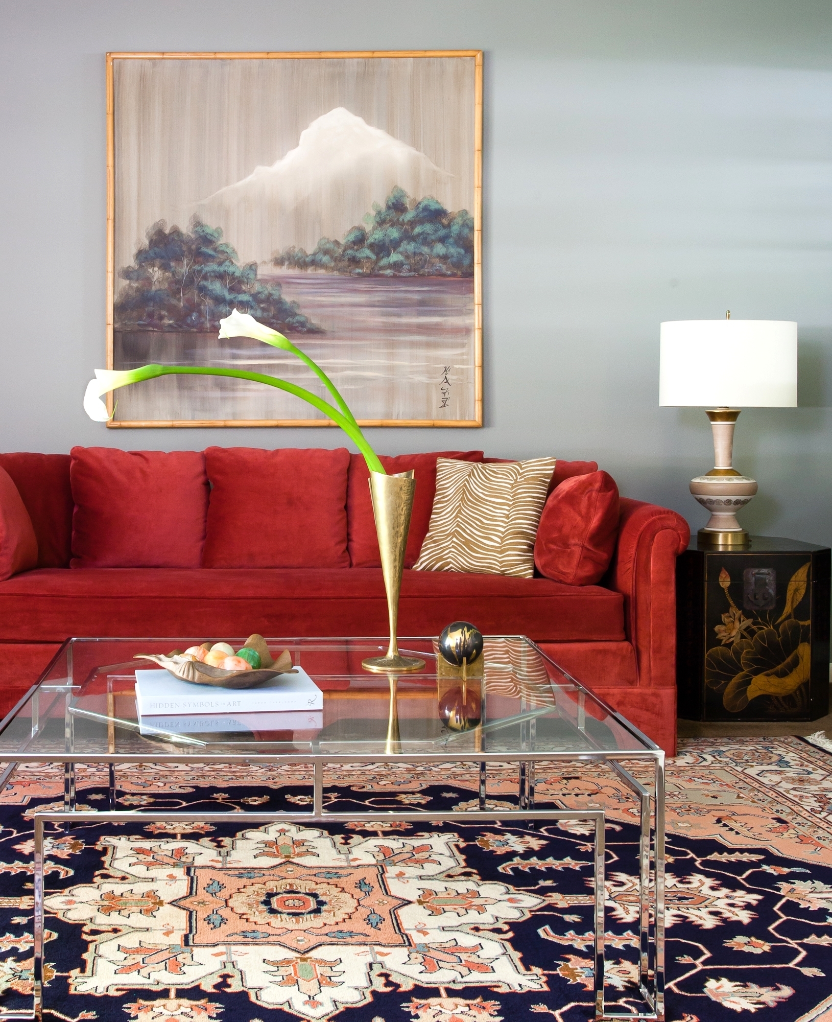 Seating area in bold colors