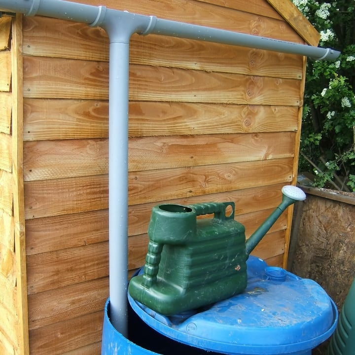 shed rain gutter