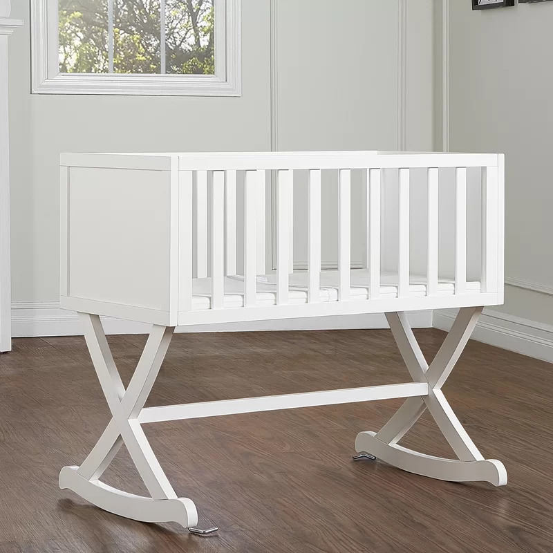 Simplistic Classic Wooden Bassinet