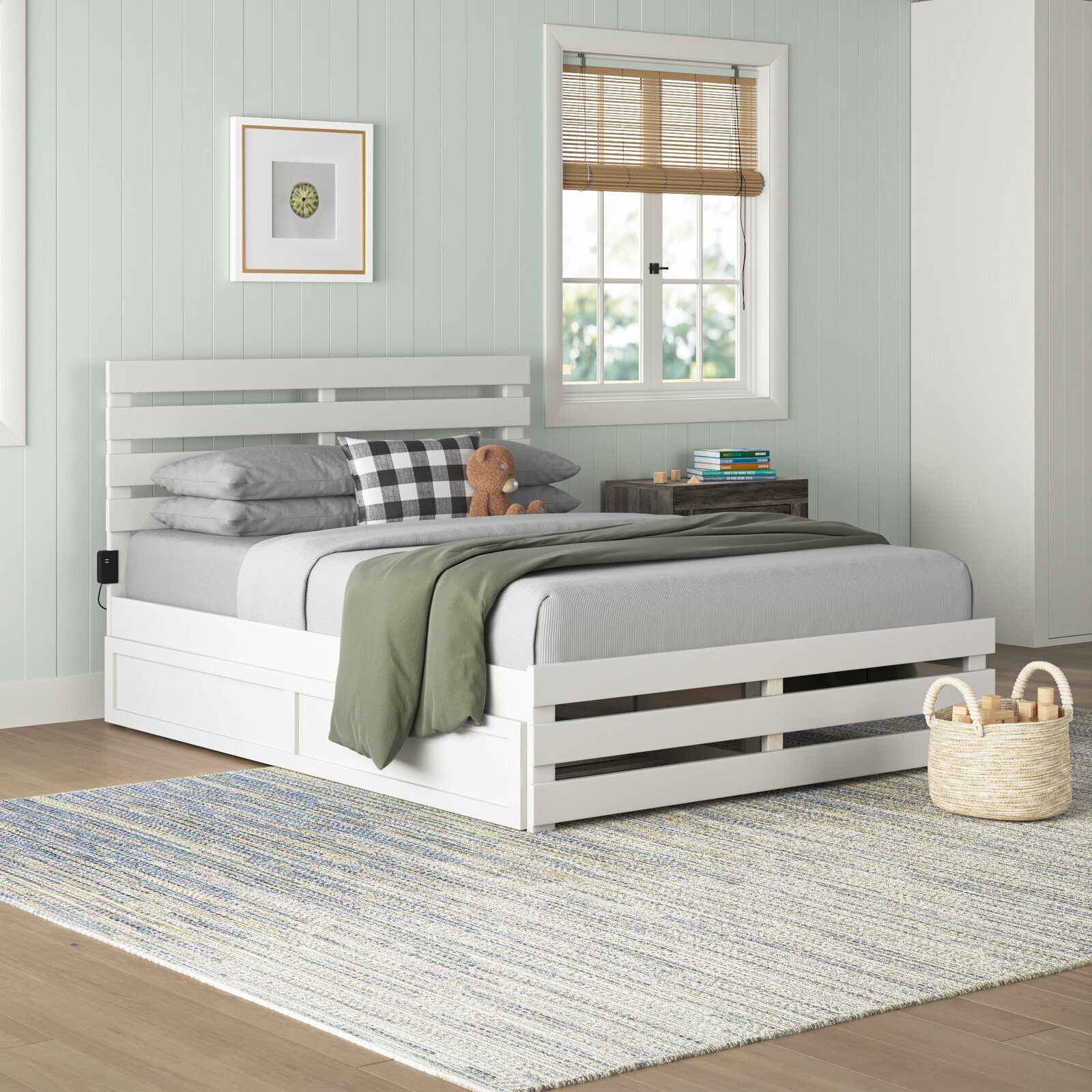 Slatted Queen Bed With Pull Out Bed