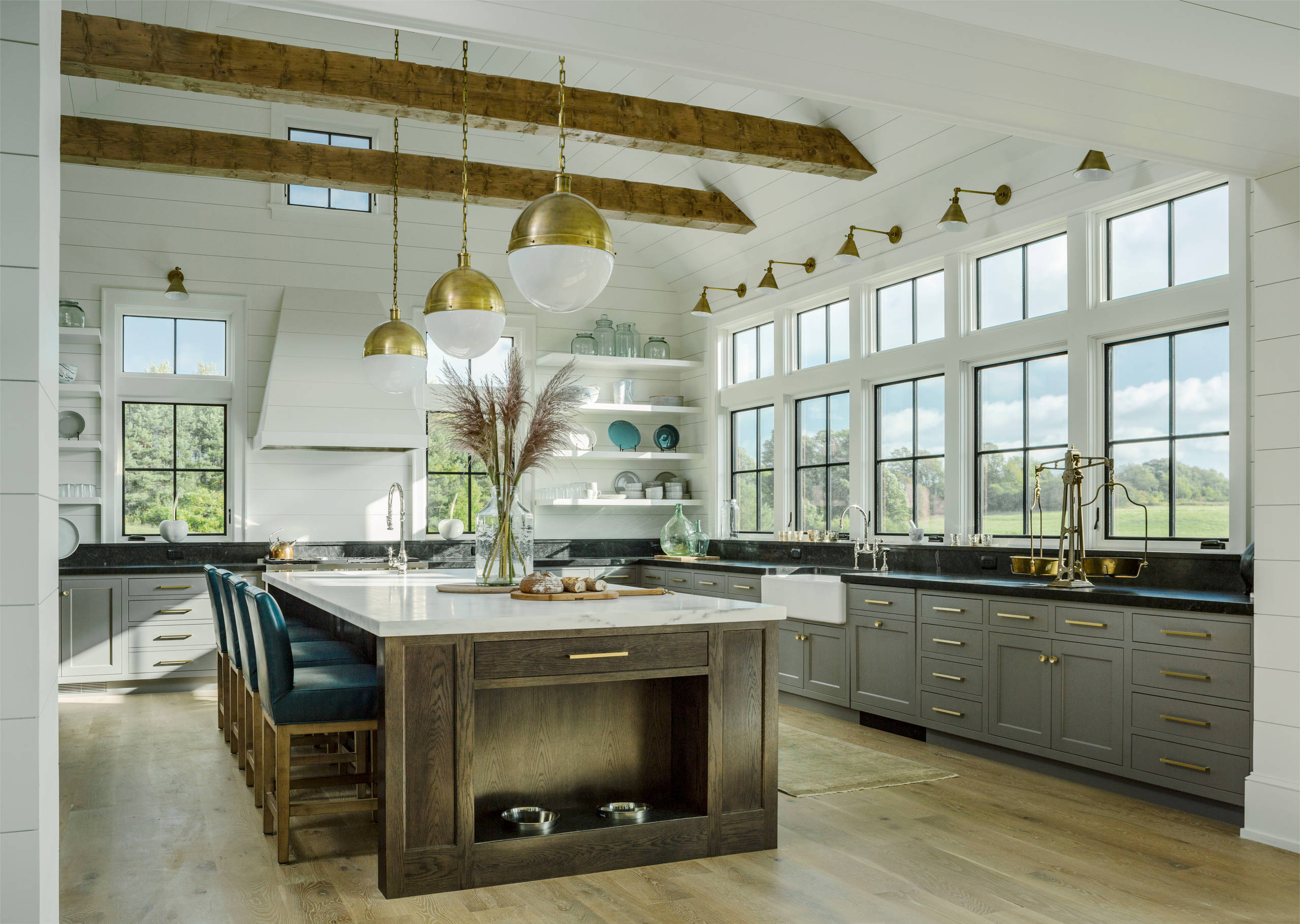 Charming Modern Farmhouse Kitchen Ideas