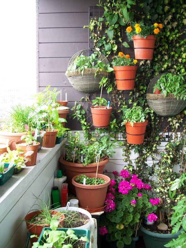 Stacked Planters