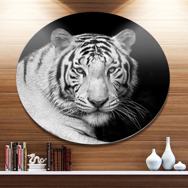 Staring Tiger Circle Wall Decor
