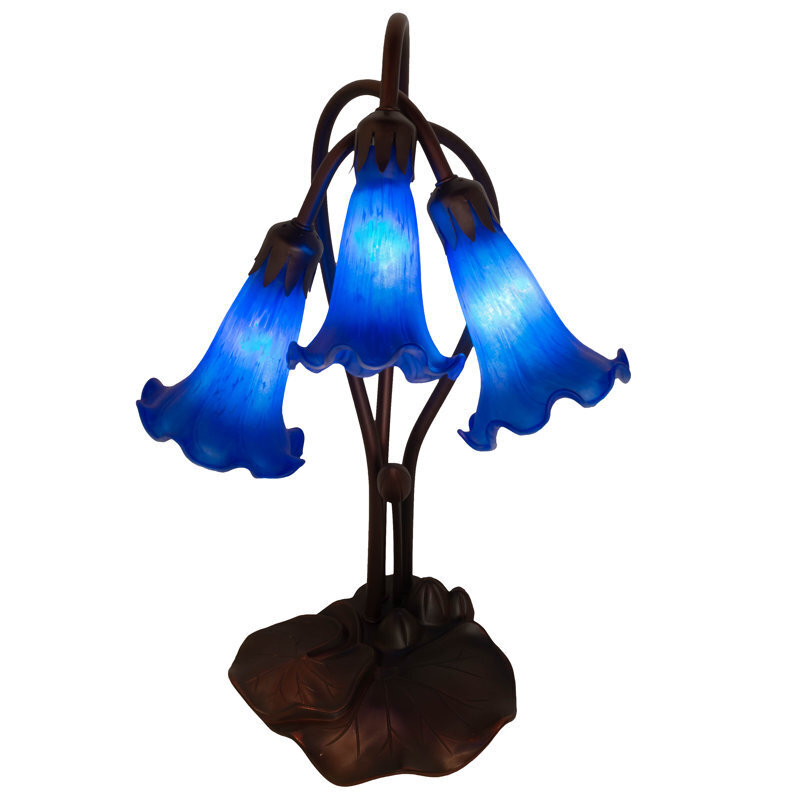 Striking Lily Lamp