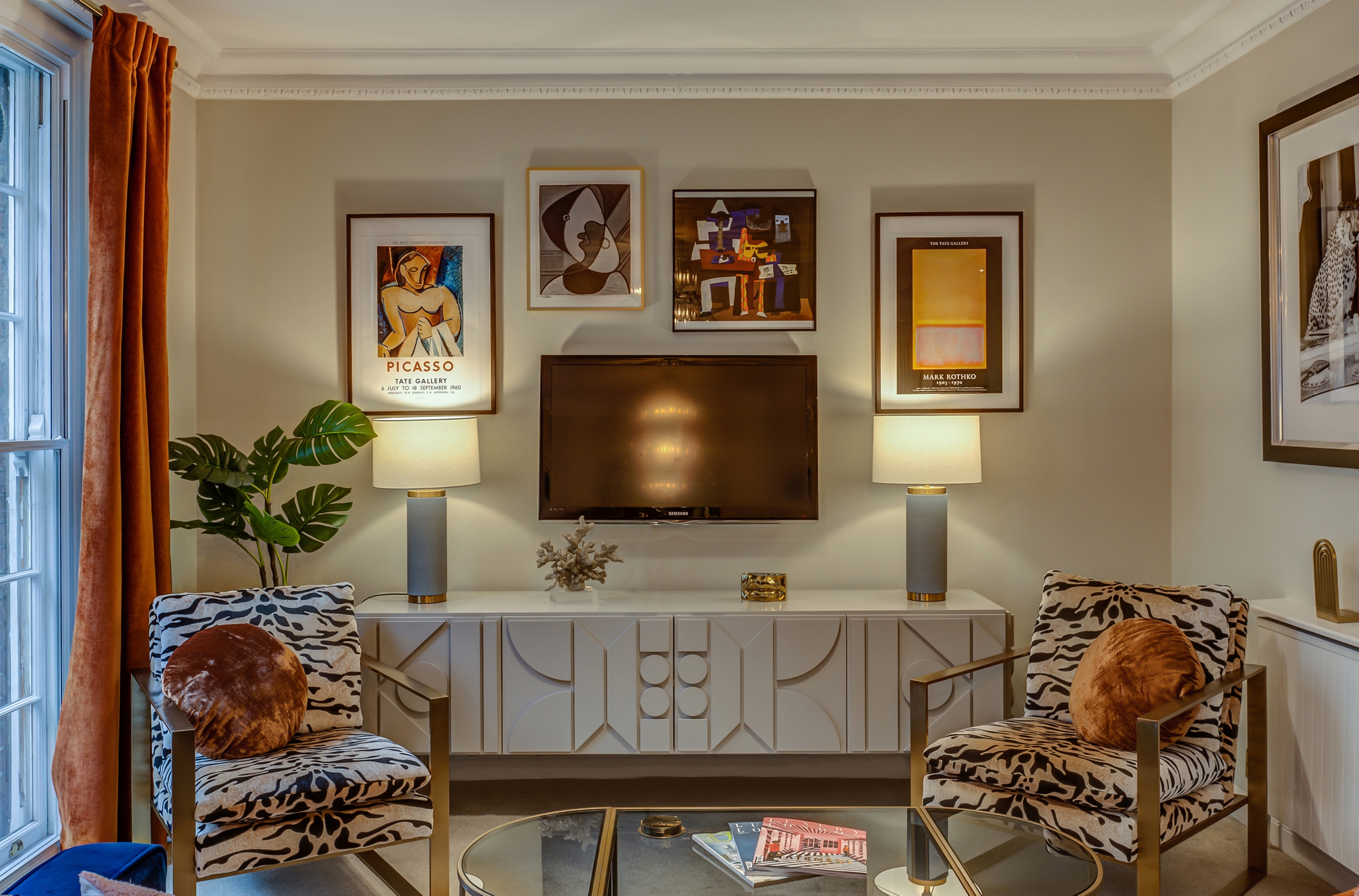 Symmetrical living room section with wall decor