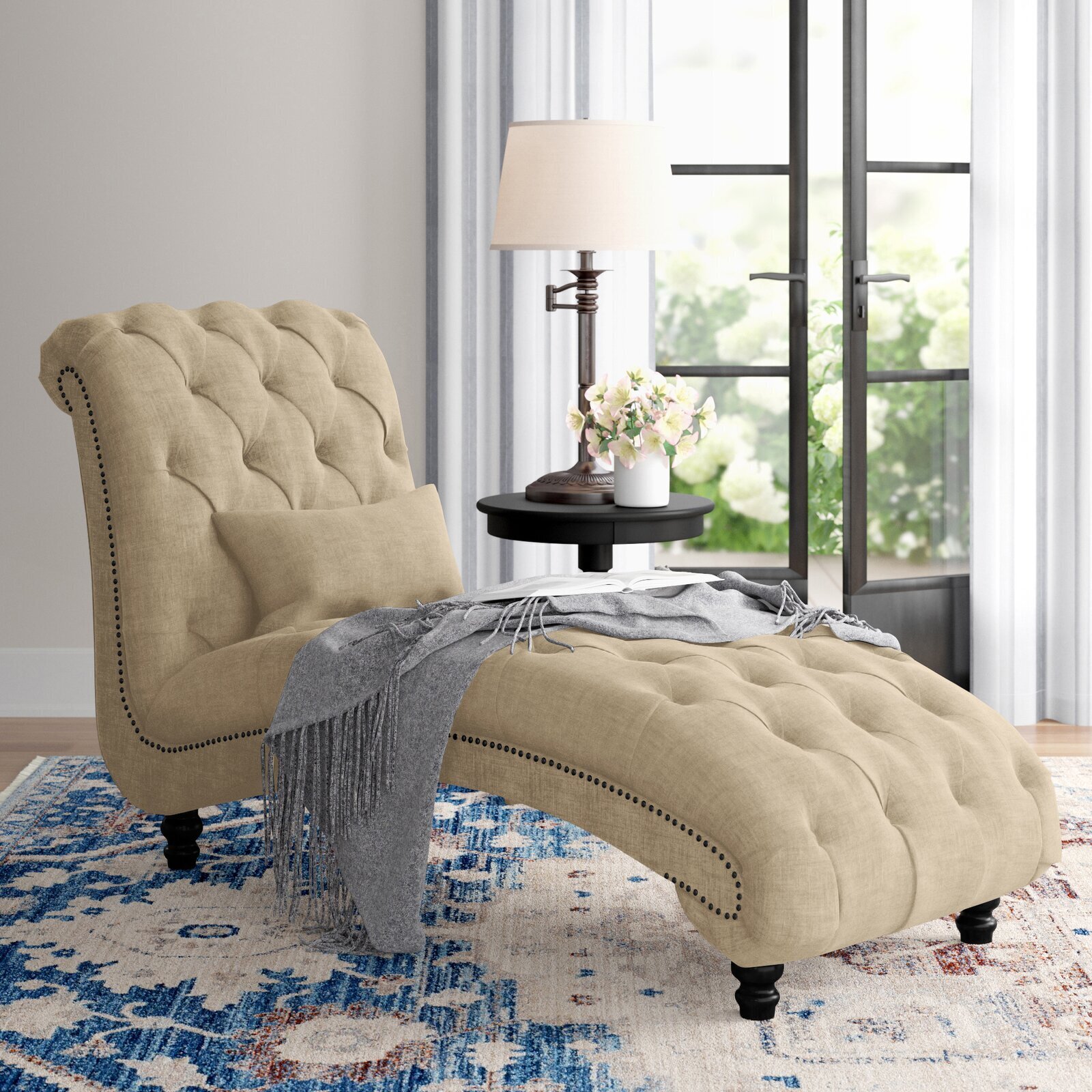 Traditional Chaise Lounge